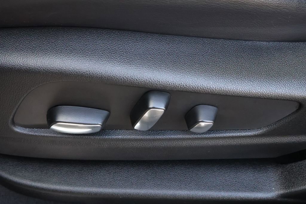 Used 2025 Cadillac XT5 Premium Luxury image 34