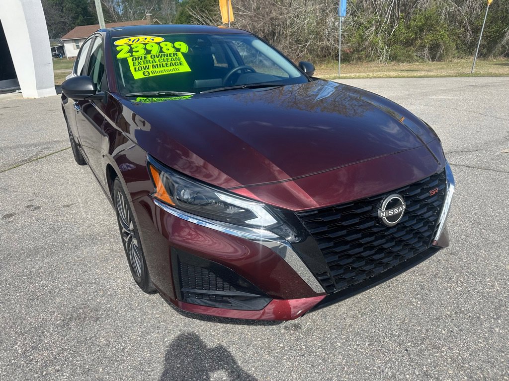 Used 2025 Nissan Altima 2.5 SV image 7