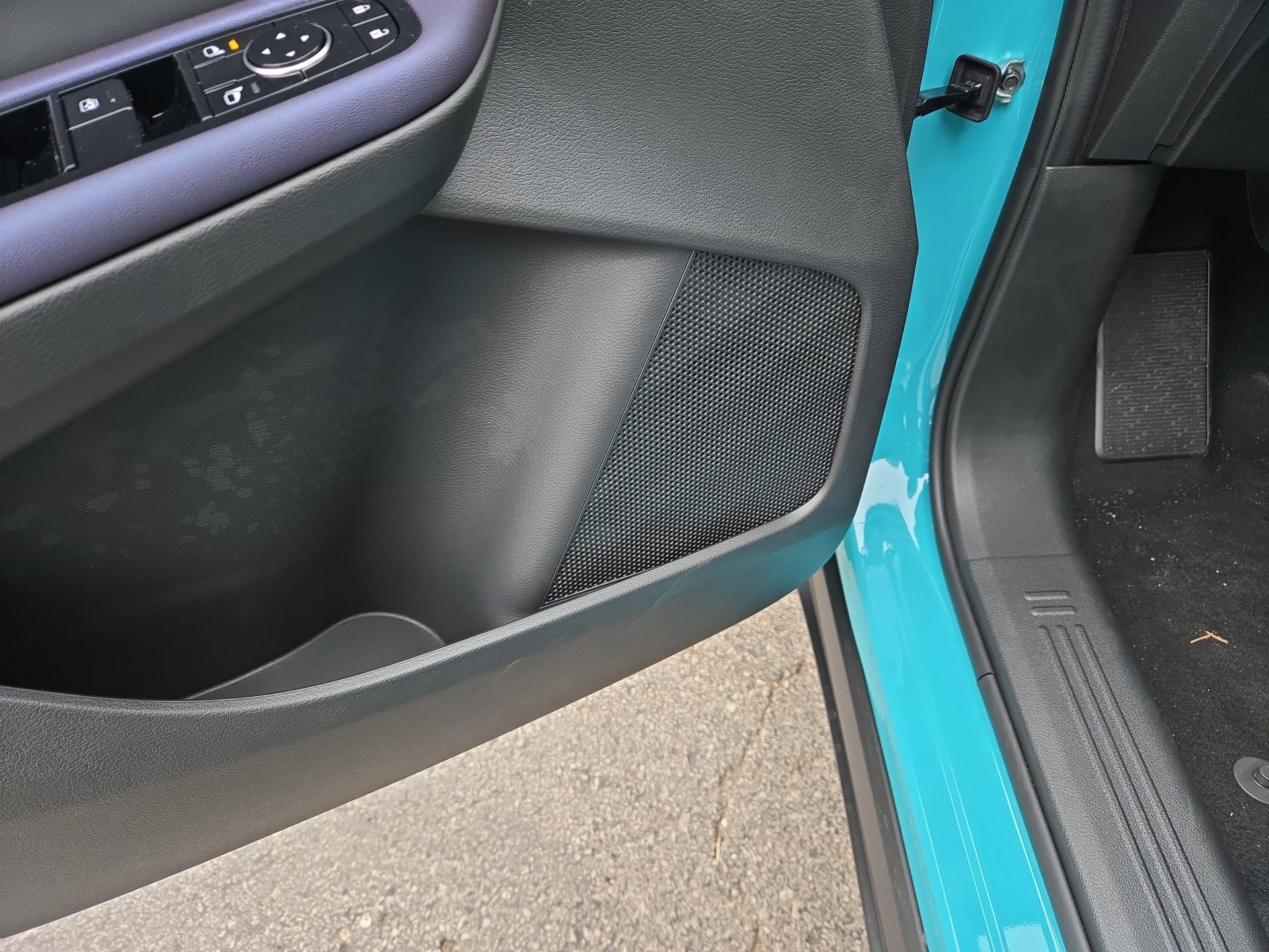 New 2026 Nissan Leaf Platinum+ image 31