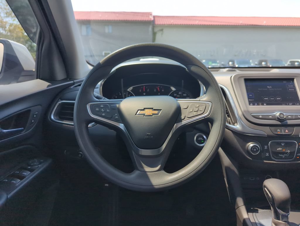 Used 2022 Chevrolet Equinox LT FWD image 16