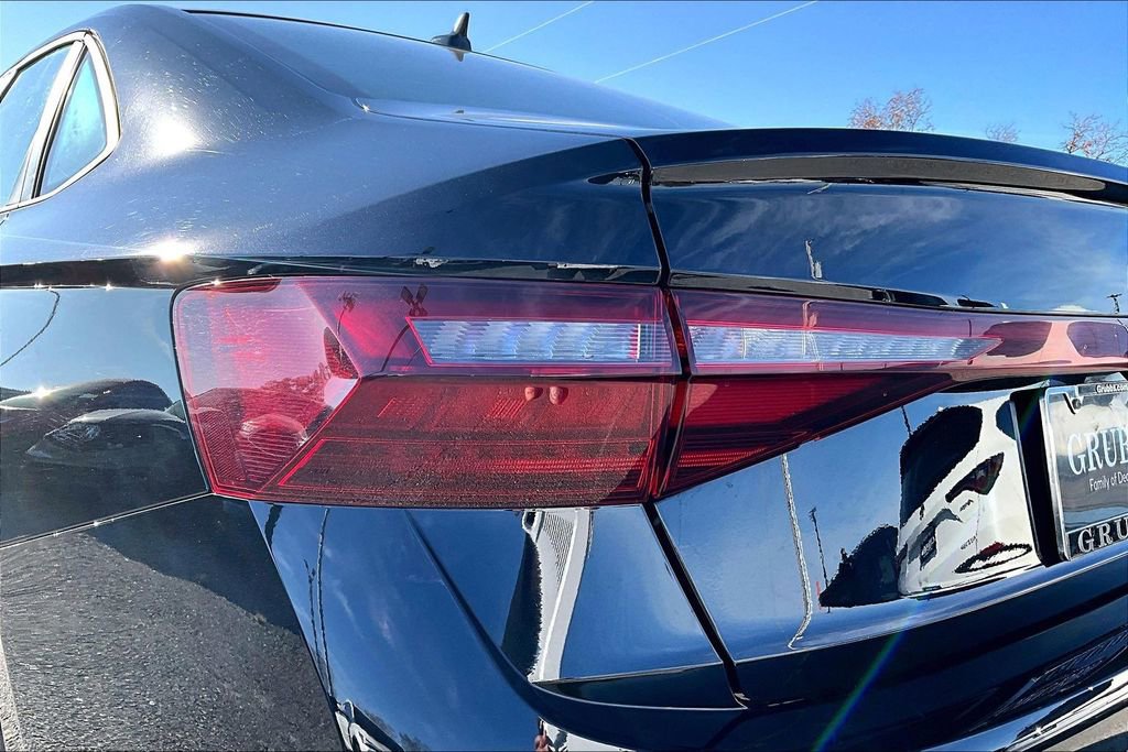 Used 2025 Volkswagen Jetta GLI Autobahn image 41