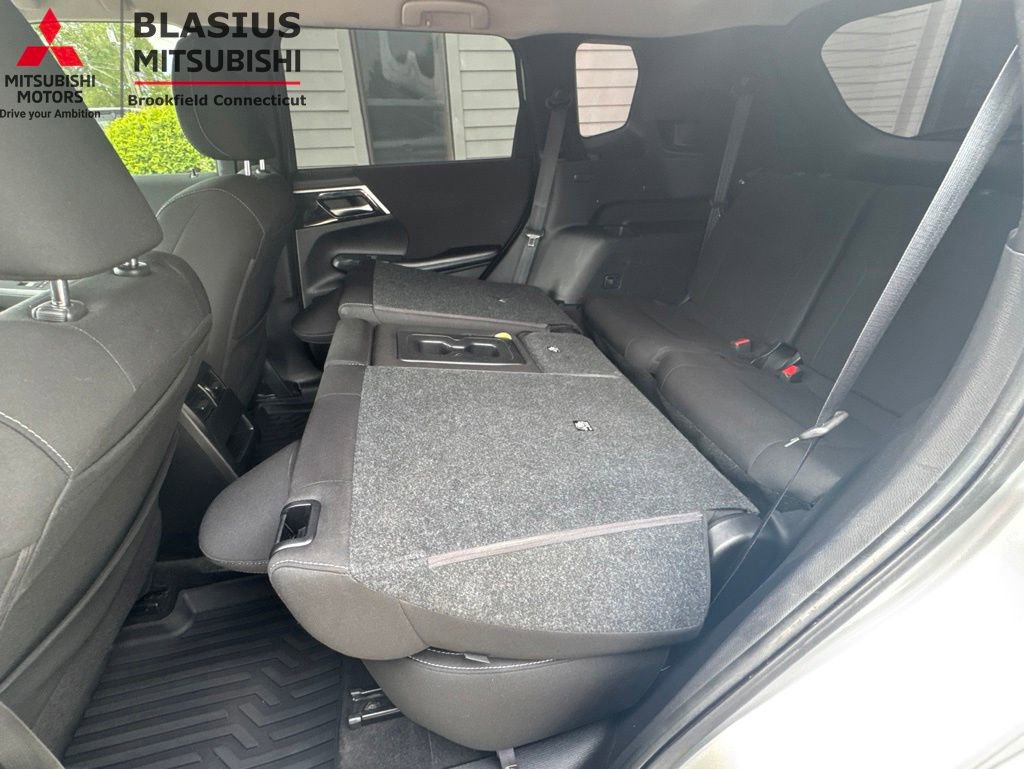 Used 2022 Mitsubishi Outlander ES AWD/4WD image 38