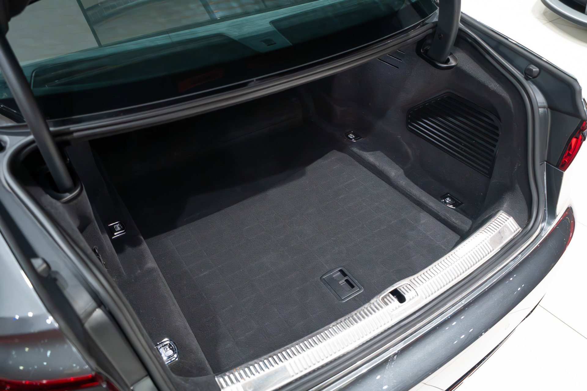 Used 2023 Audi S8 w/ S8 Comfort Plus Package image 52