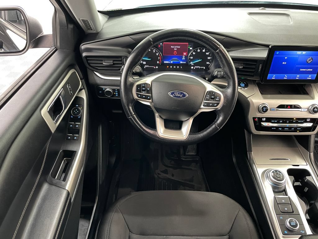 Used 2021 Ford Explorer XLT AWD/4WD image 21