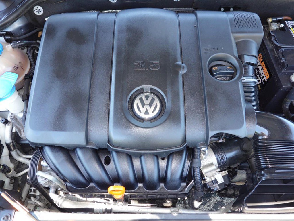 Used 2013 Volkswagen Jetta SE FWD image 26