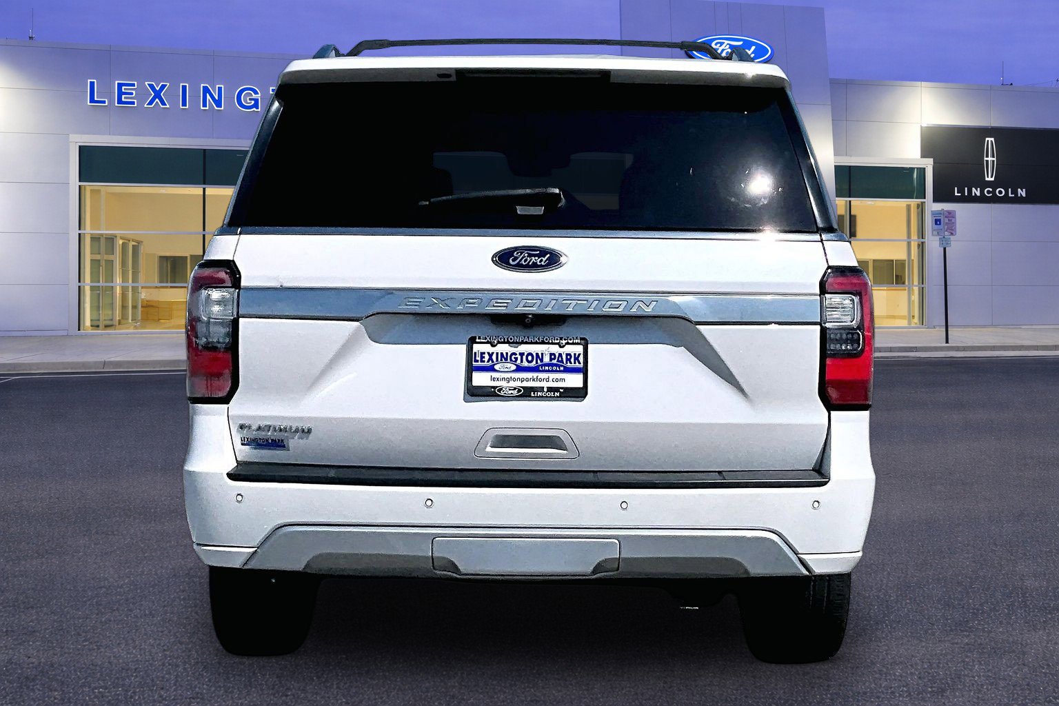 Used 2018 Ford Expedition Platinum image 6