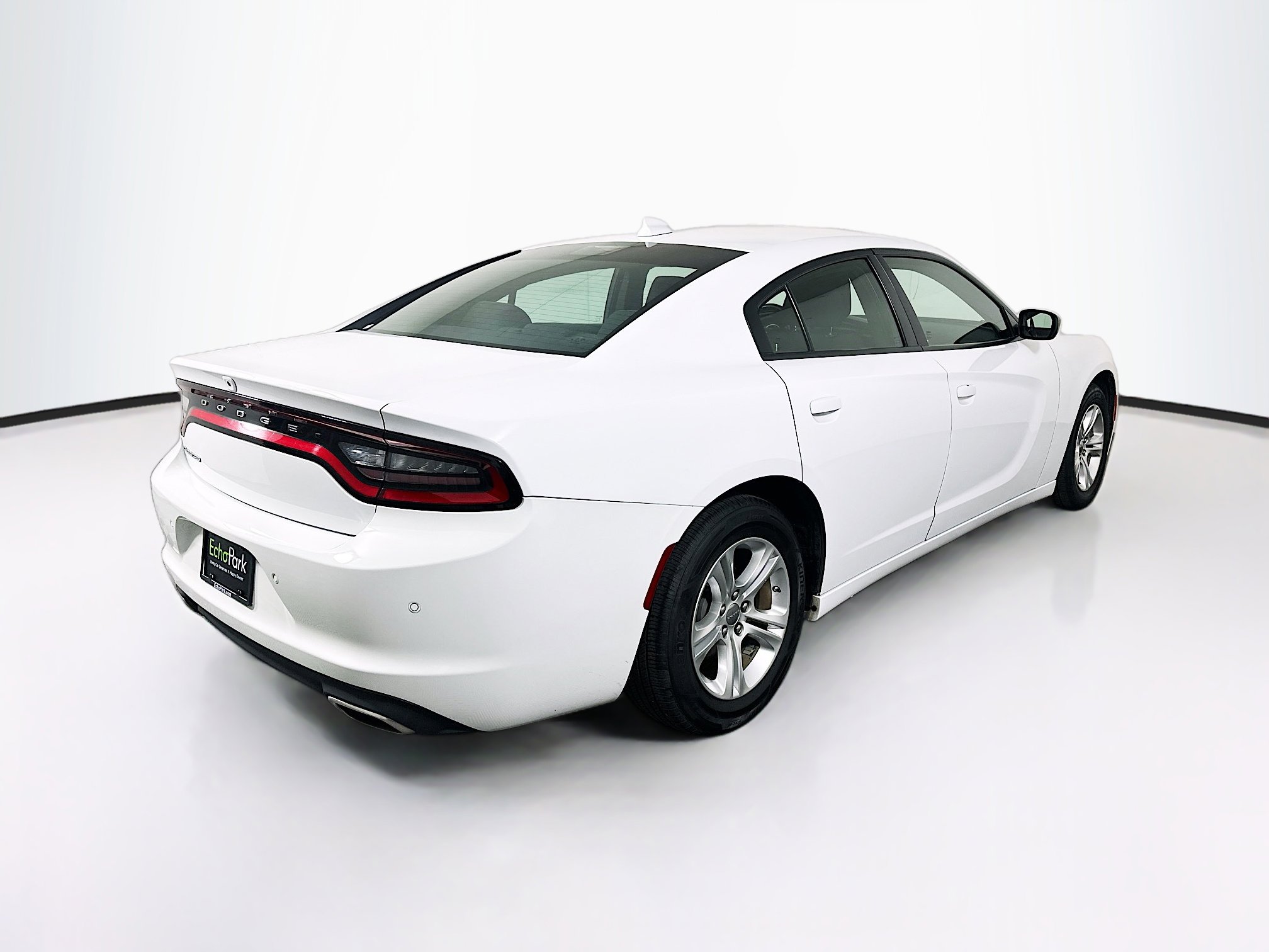 Used 2023 Dodge Charger SXT RWD image 9