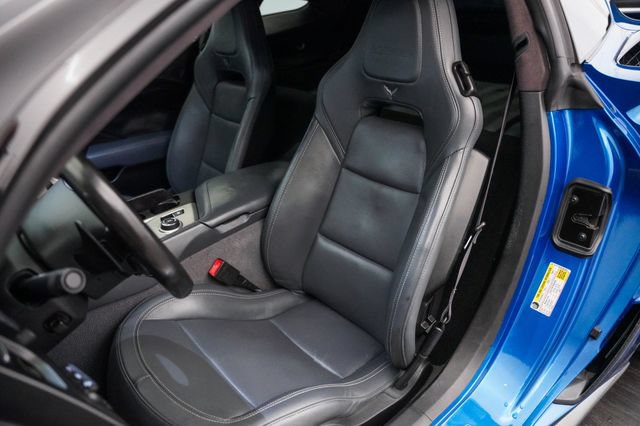 Used 2015 Chevrolet Corvette Z06 w/ 3LZ Preferred Equipment Group RWD image 19