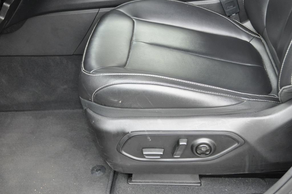 Used 2024 Jeep Grand Cherokee Limited image 7