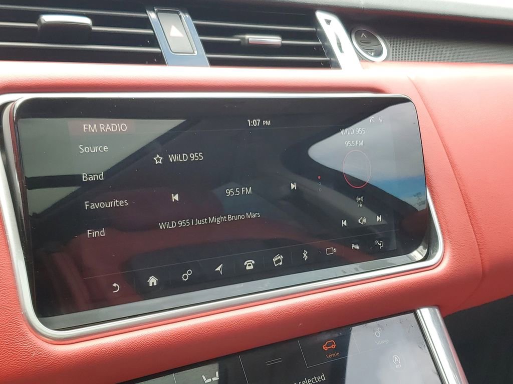 Used 2019 Land Rover Range Rover Sport HST AWD/4WD image 30