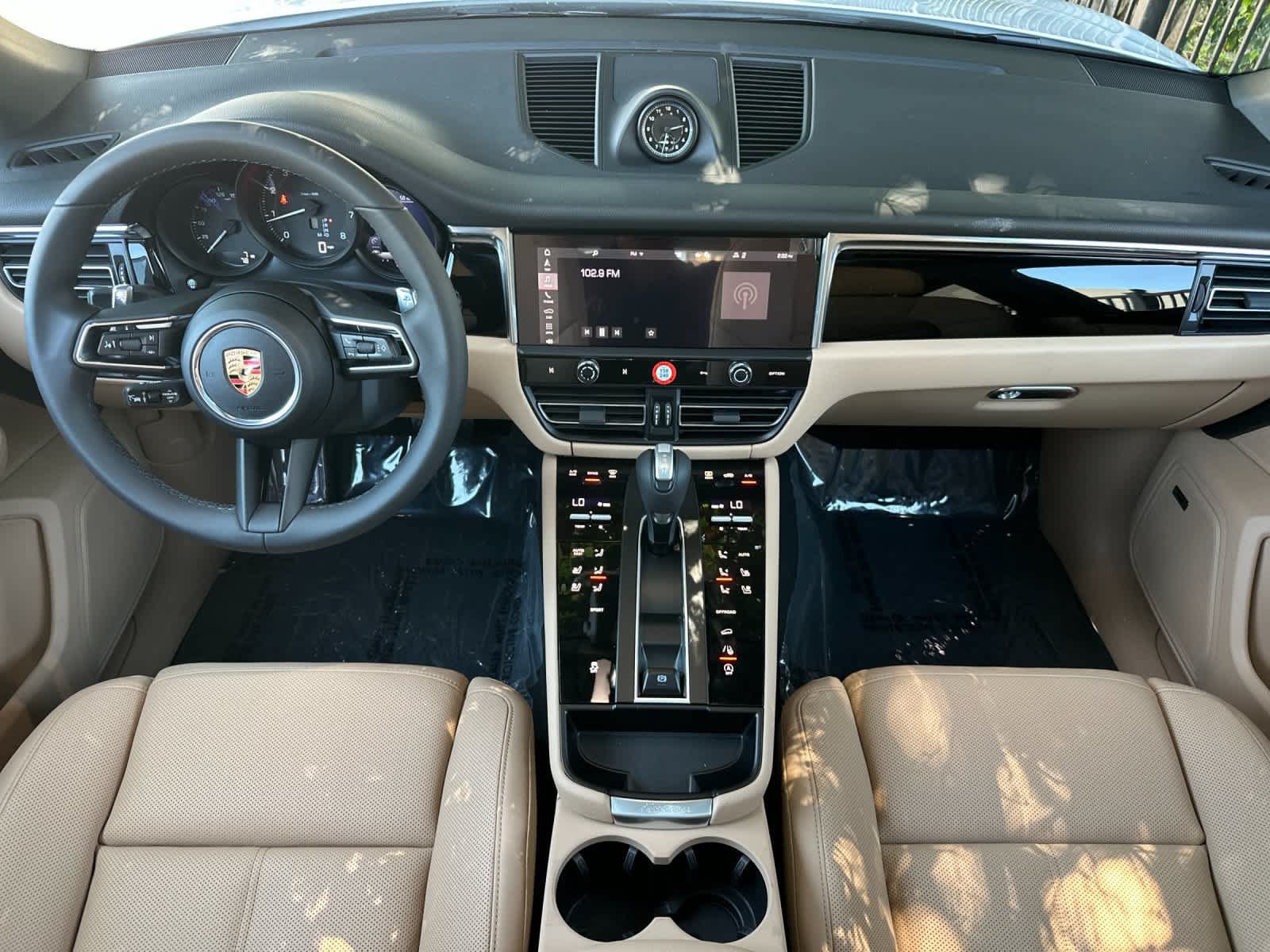 New 2026 Porsche Macan AWD/4WD image 6