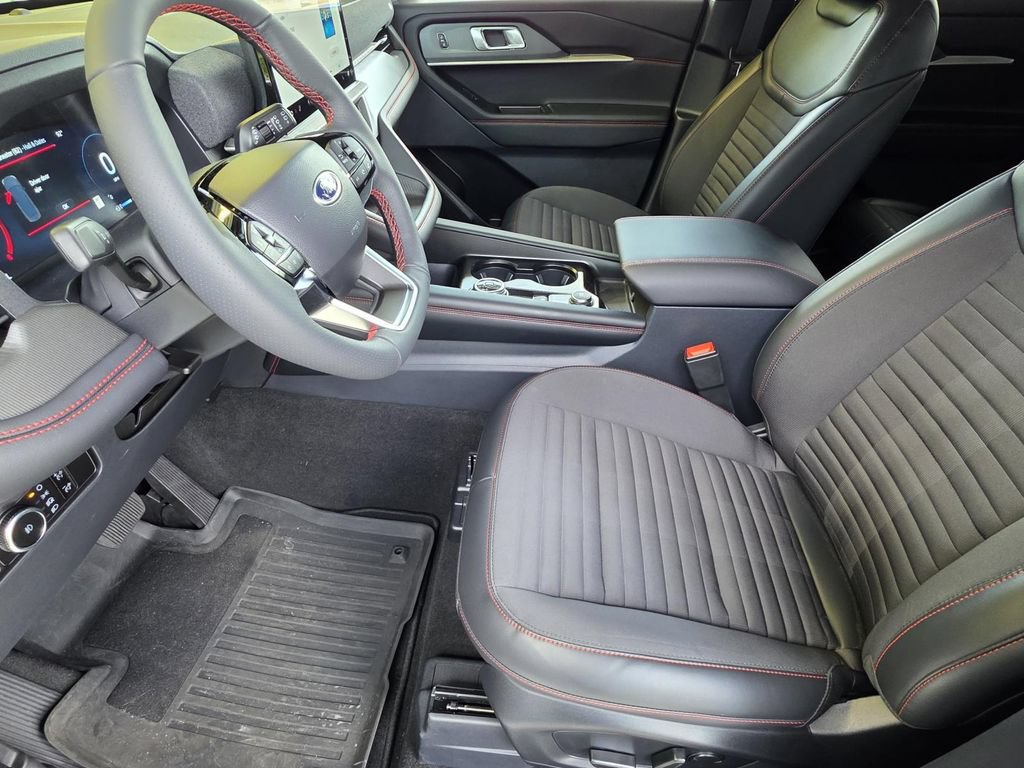 Used 2026 Ford Explorer ST-Line RWD image 8