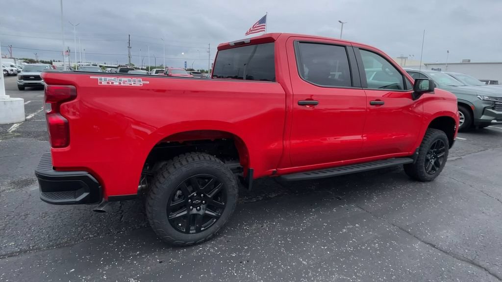 New 2026 Chevrolet Silverado 1500 Custom Trail Boss AWD/4WD image 2