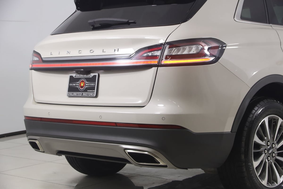 Used 2023 Lincoln Nautilus Reserve AWD/4WD image 41