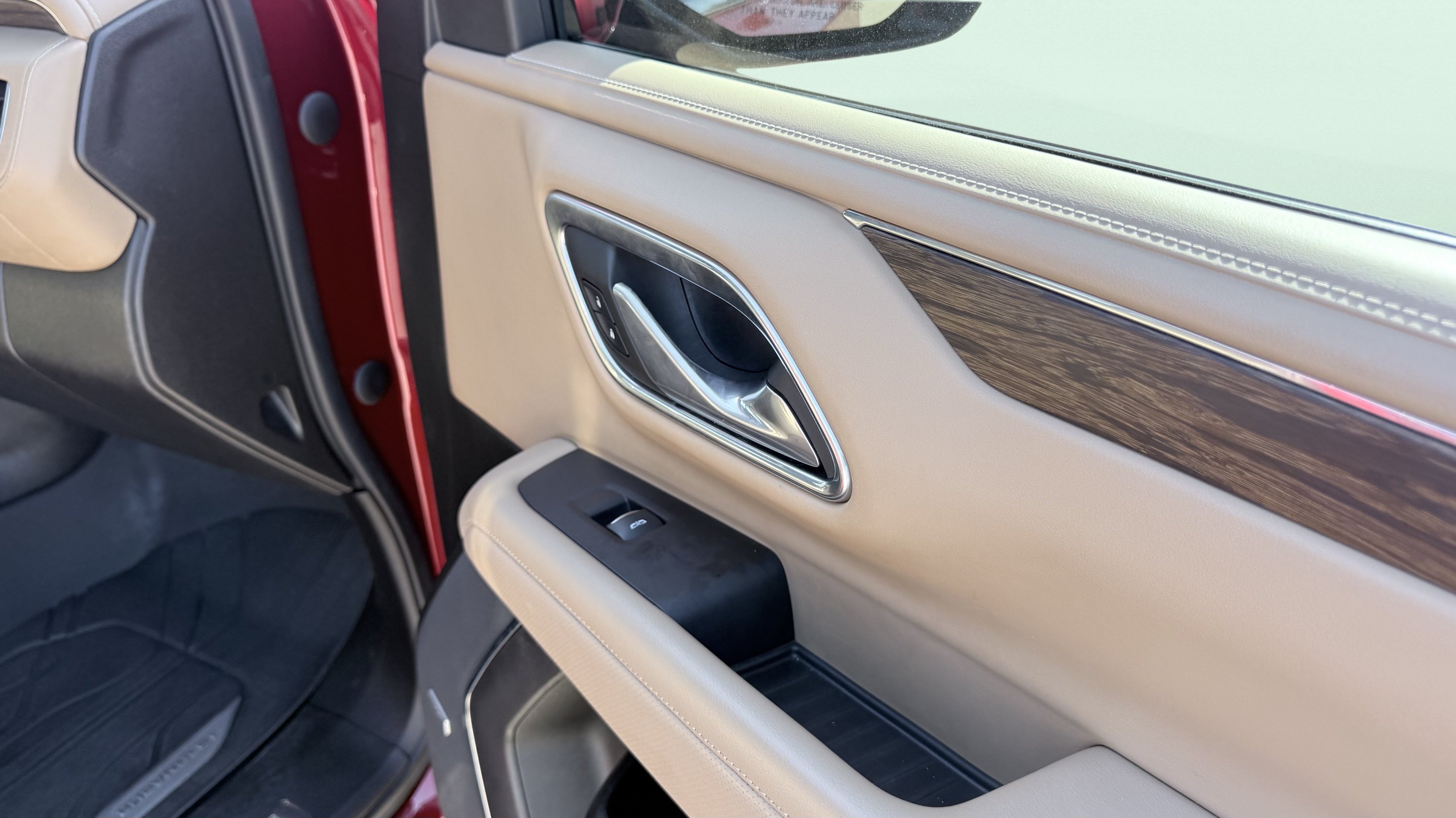 Used 2023 Chevrolet Tahoe Premier w/ Premium Package RWD image 47