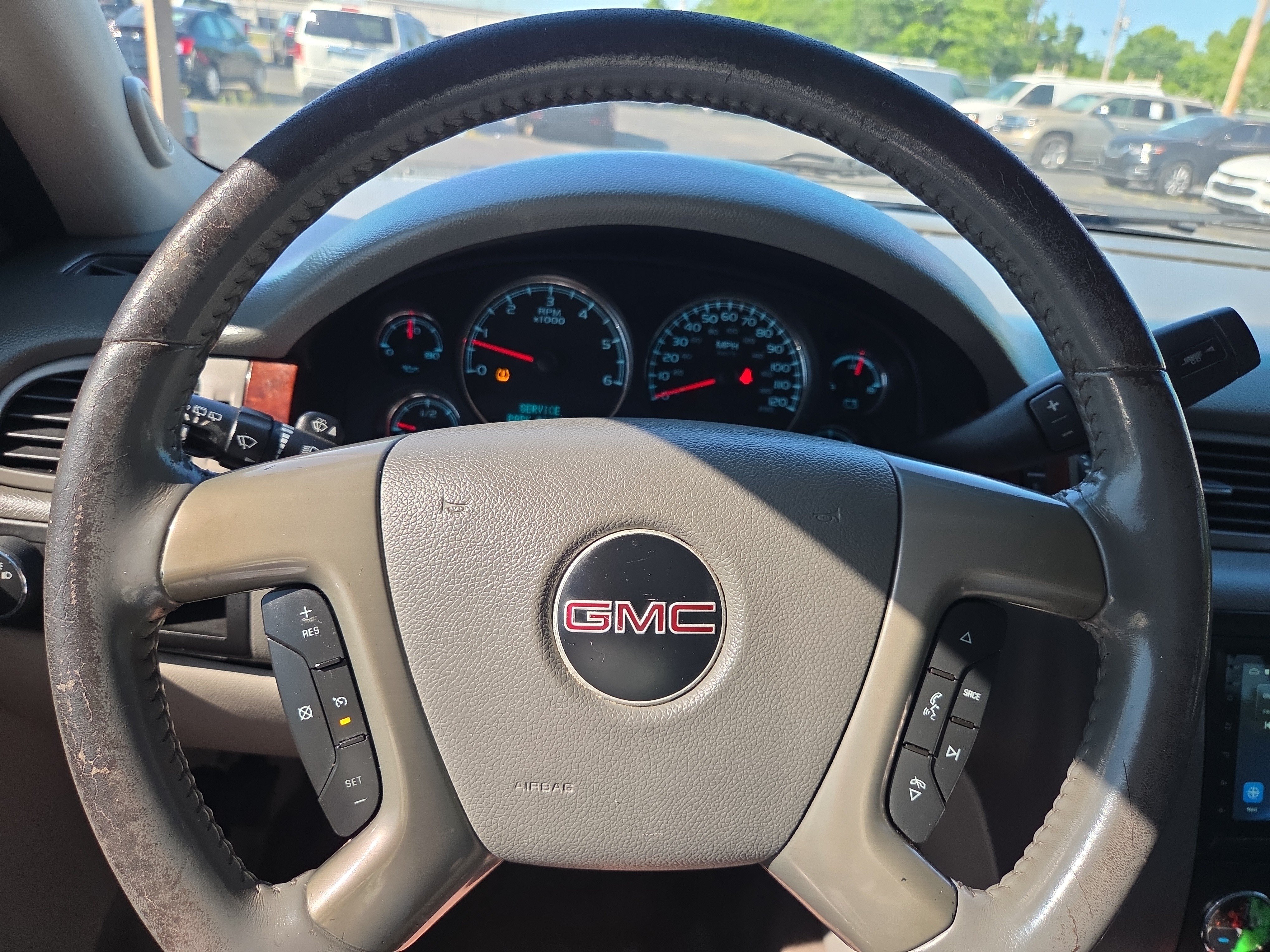Used 2013 GMC Yukon SLT RWD image 14