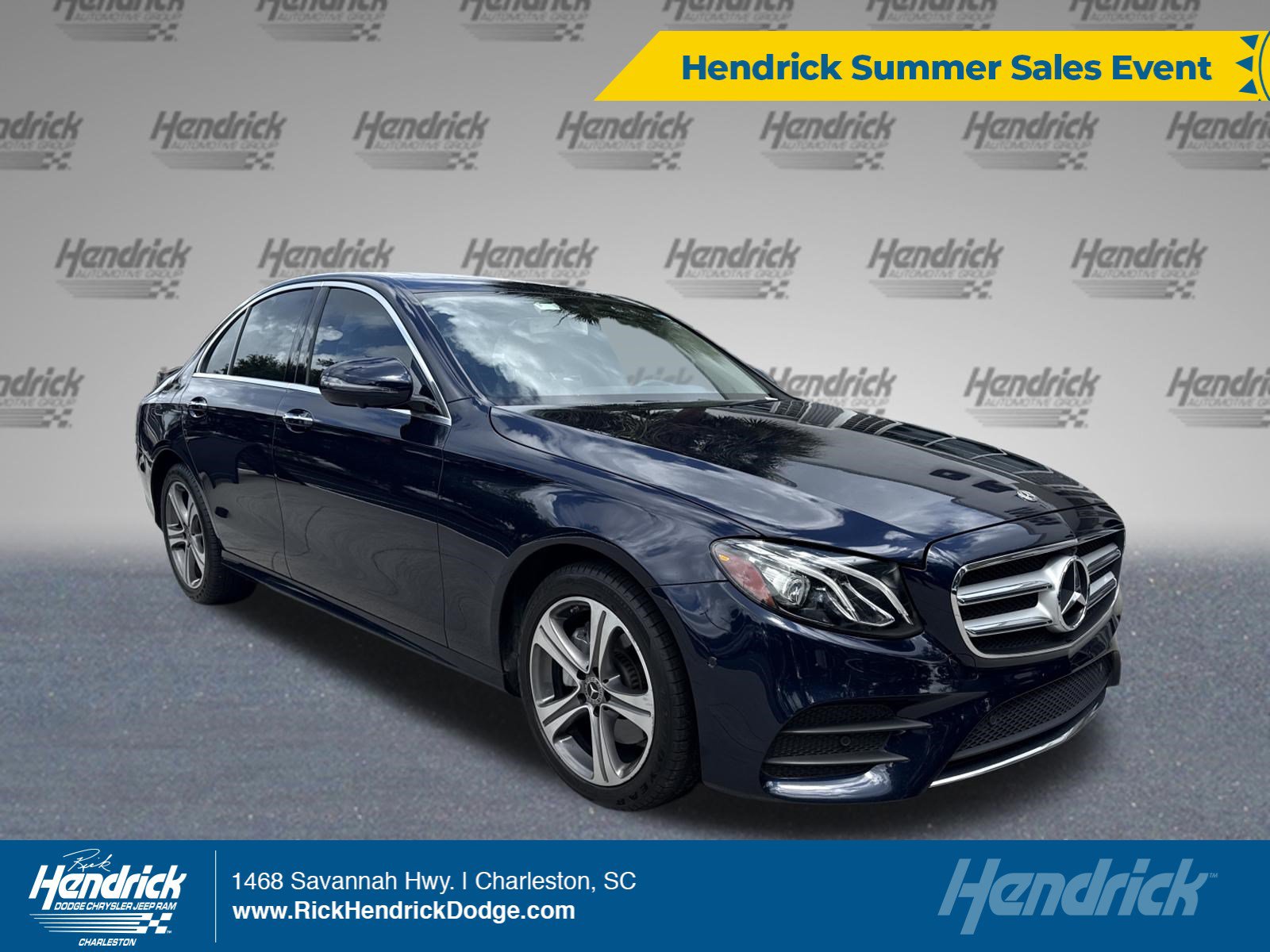 Used 2019 Mercedes-Benz E 300 4MATIC image 1