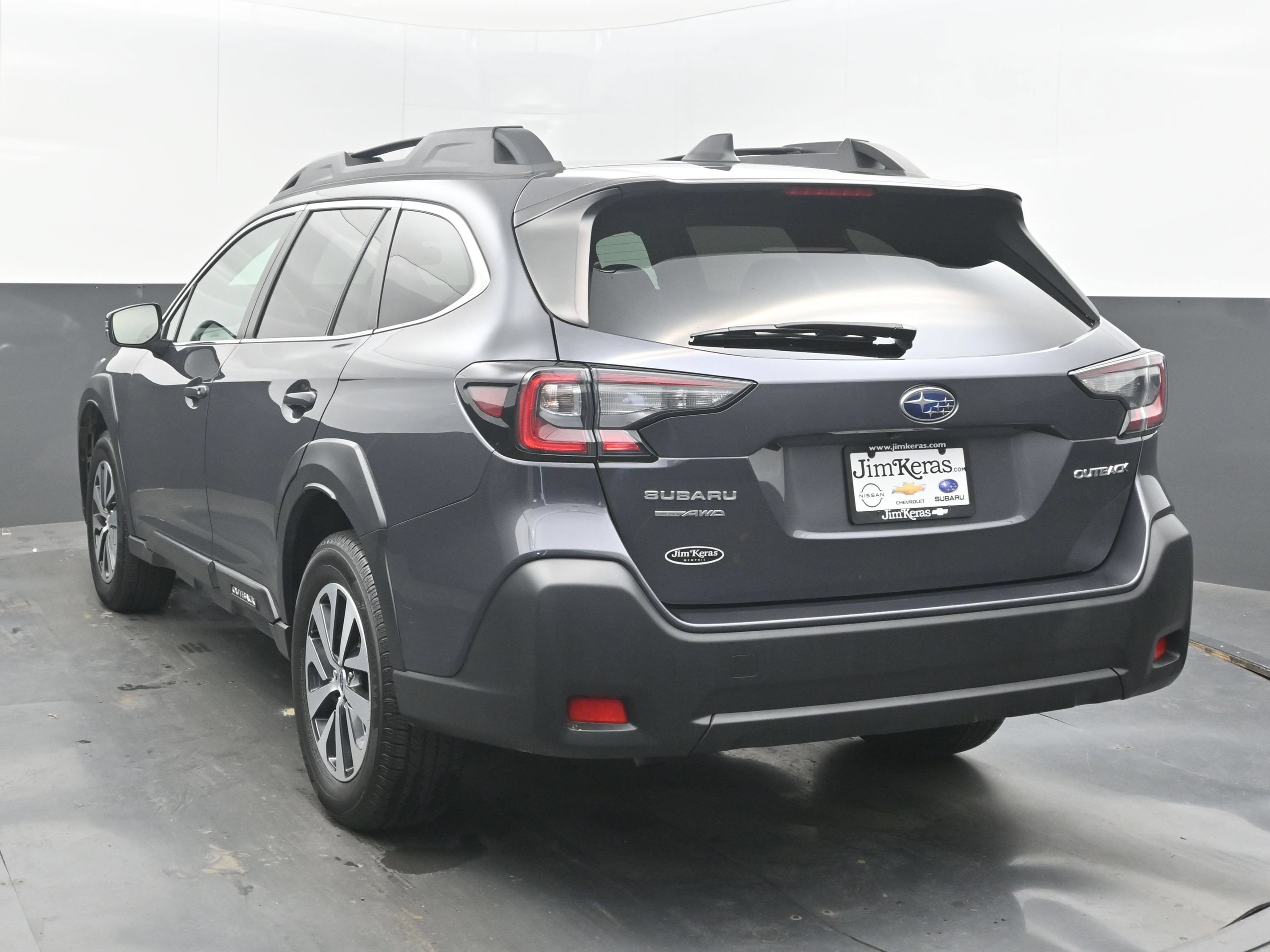 Used 2024 Subaru Outback Premium AWD/4WD image 8