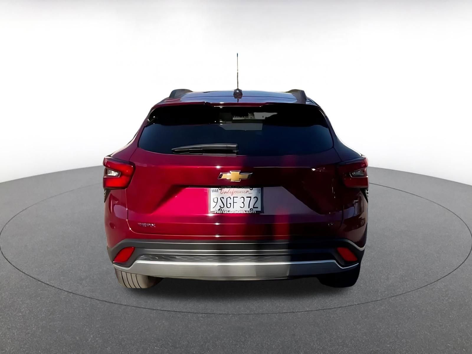 Used 2025 Chevrolet Trax LT image 12