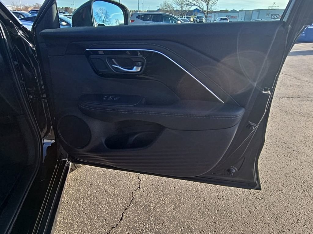 Certified 2025 Acura ADX FWD image 32