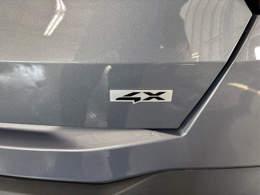 New 2025 Kia Sorento S image 14