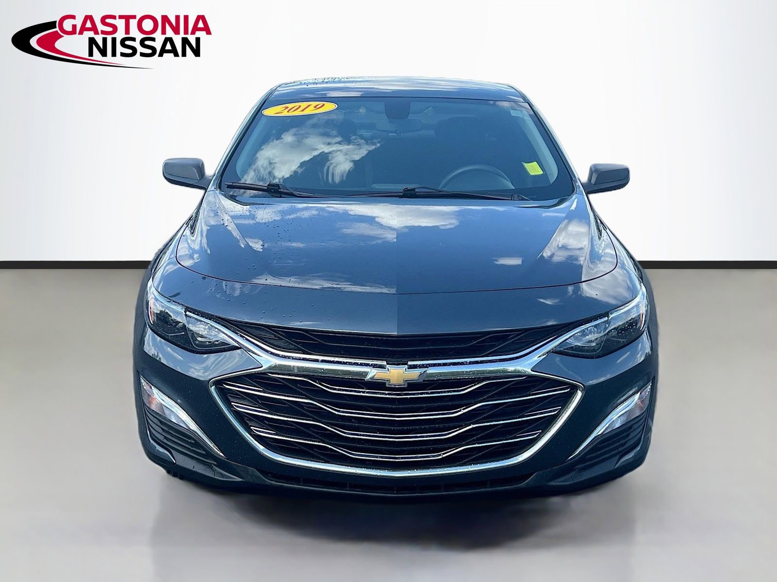 Used 2019 Chevrolet Malibu LS image 2