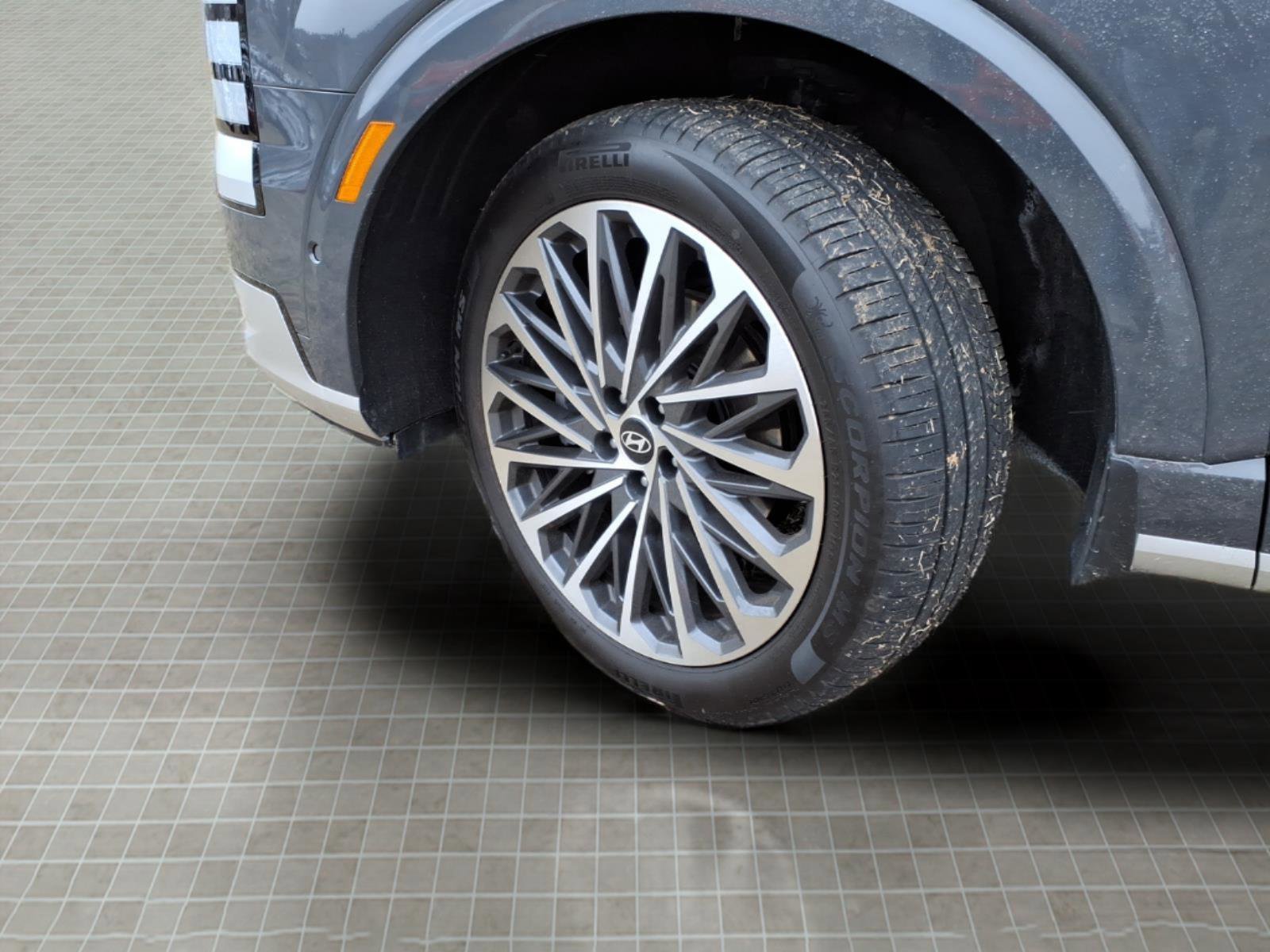 Used 2026 Hyundai Palisade Calligraphy image 5