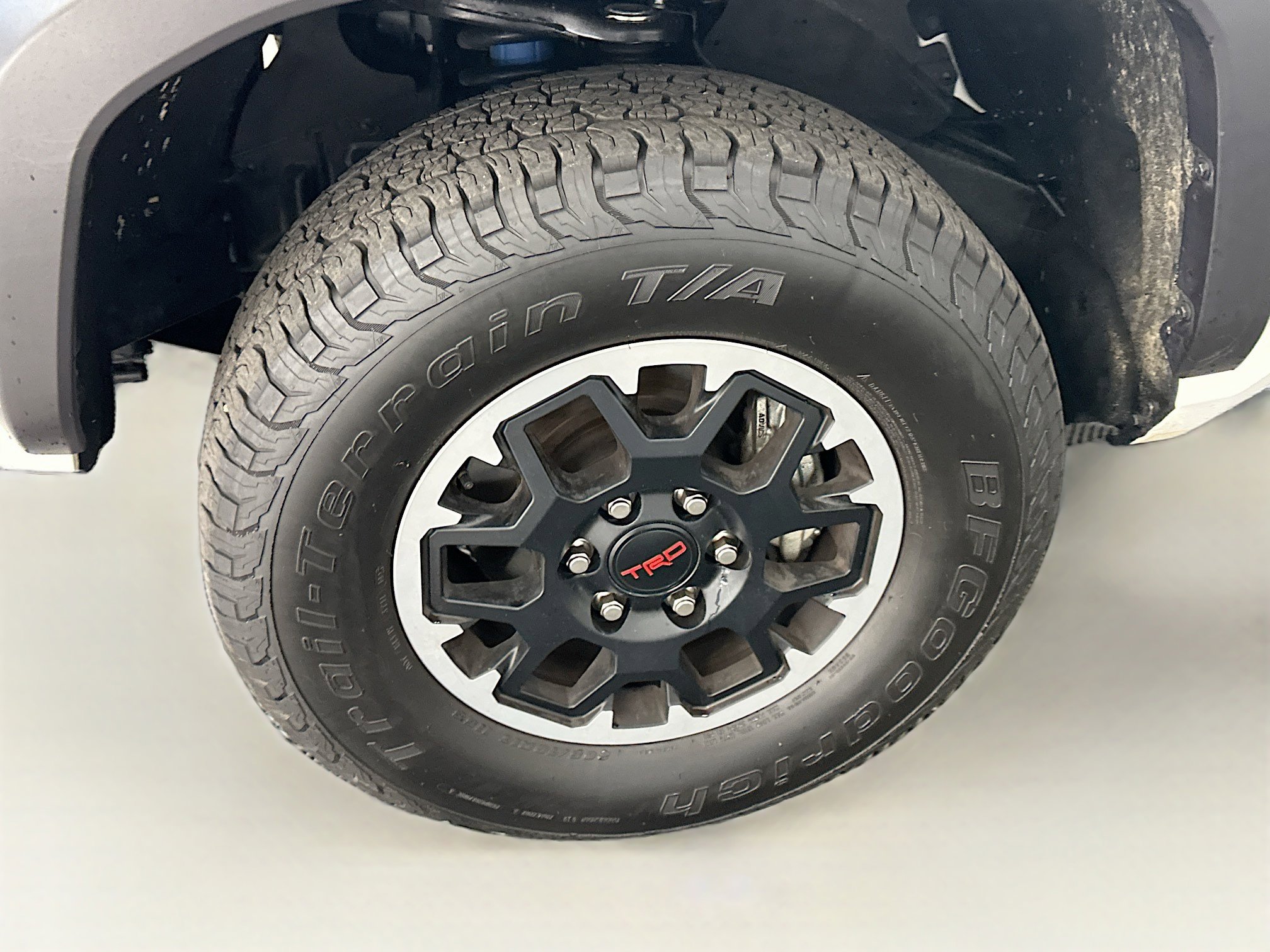 Used 2025 Toyota Tacoma TRD Off-Road image 11