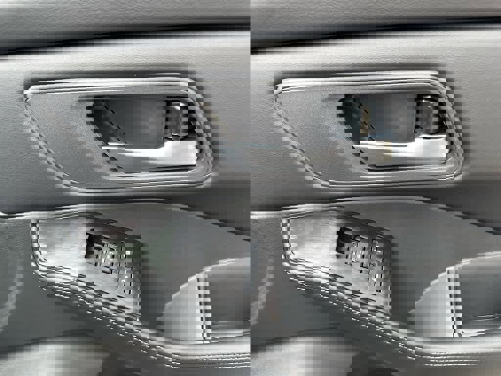 New 2026 Nissan Rogue SV image 26