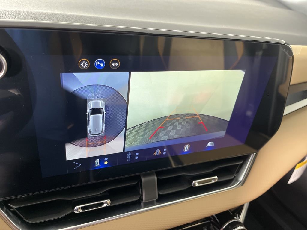 New 2026 Chevrolet Equinox ACTIV w/ Safety and Technology Package image 31