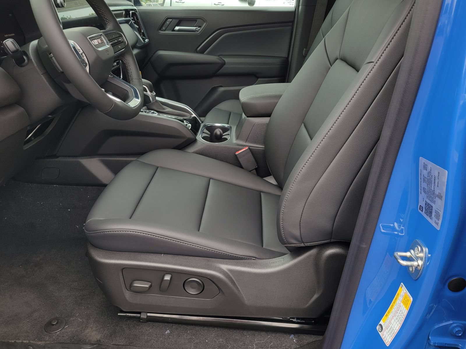 New 2026 GMC Canyon Elevation w/ Convenience Package AWD/4WD image 9
