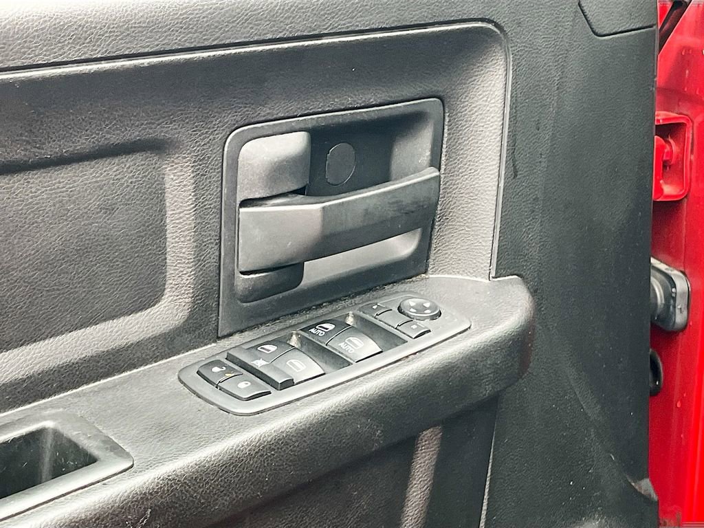 Used 2018 RAM 1500 Express RWD image 17