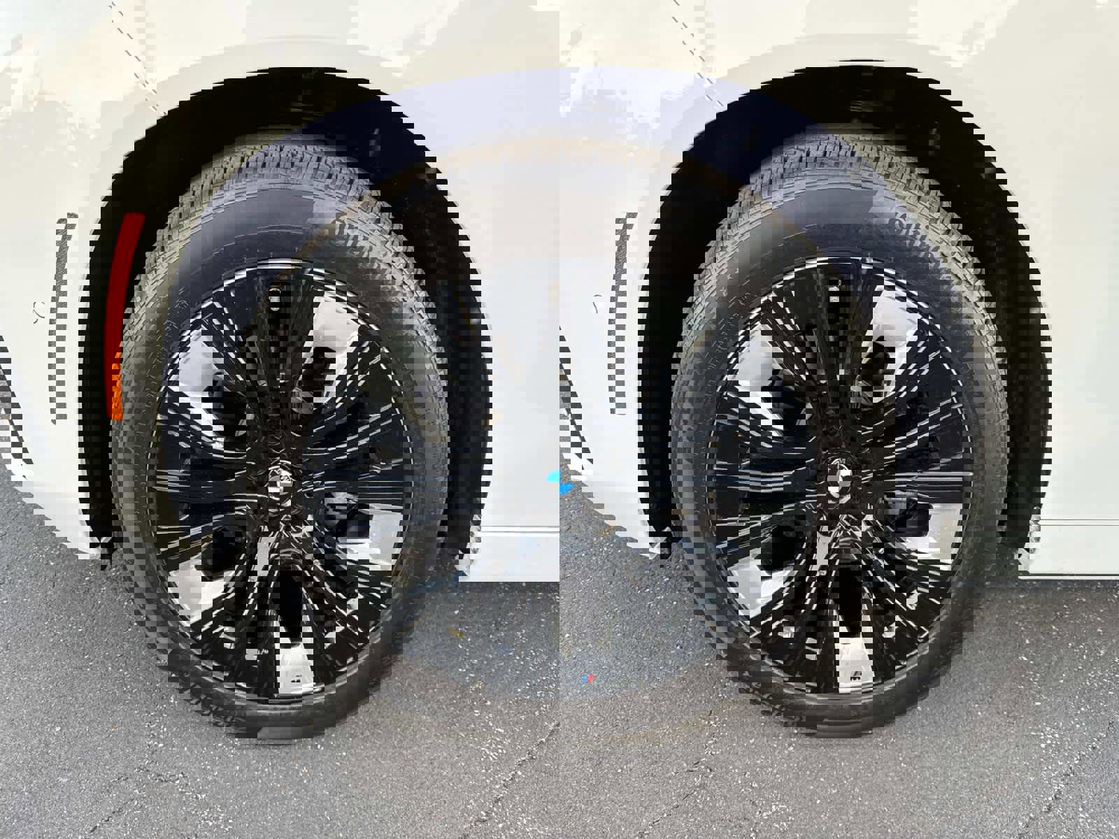 Certified 2025 BMW X3 xDrive30i w/ Premium Package image 10