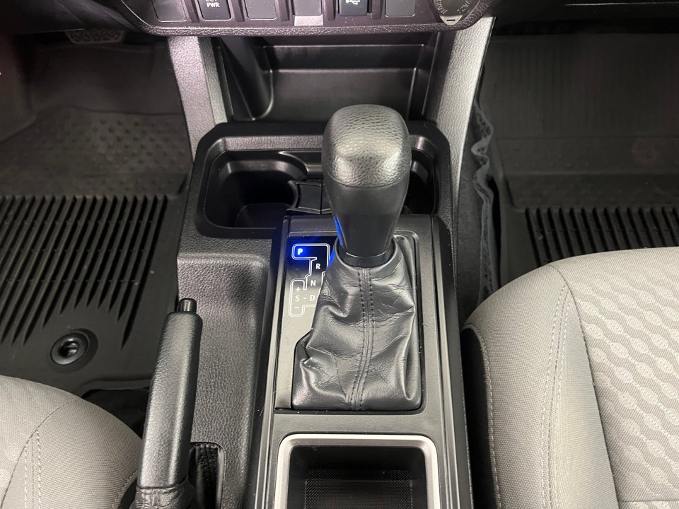 Used 2021 Toyota Tacoma SR w/ SR Convenience Package RWD image 22