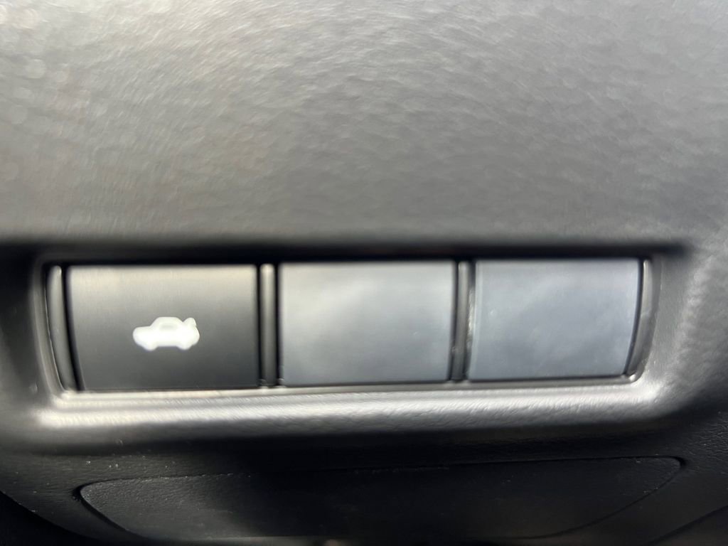 New 2026 Nissan Sentra SR image 25