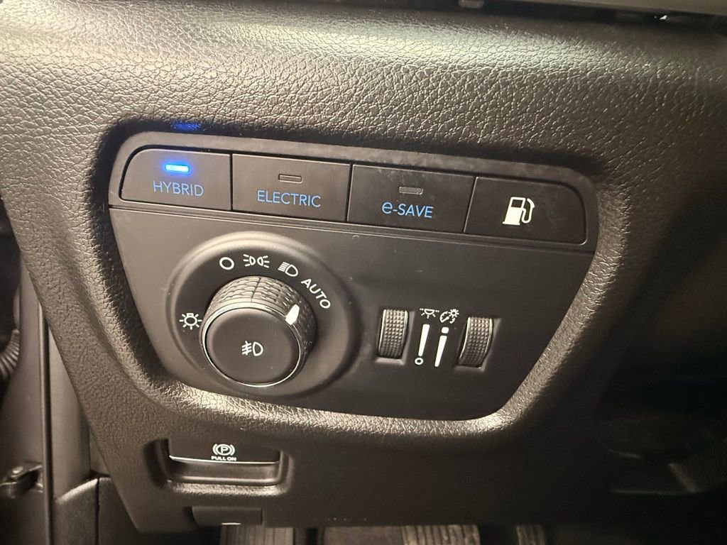 Used 2022 Jeep Grand Cherokee Limited 4xe image 28