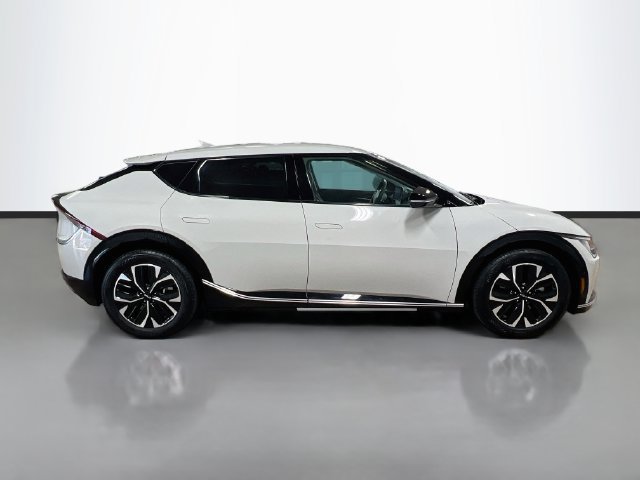 Used 2024 Kia EV6 Wind RWD image 8