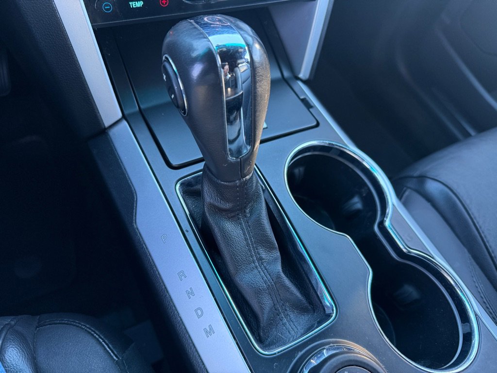 Used 2015 Ford Explorer Limited image 16