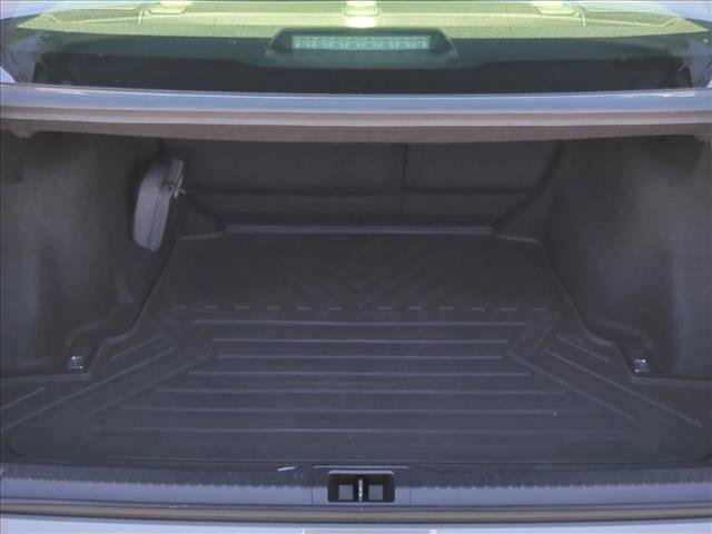 Used 2022 Lexus IS 500 image 6