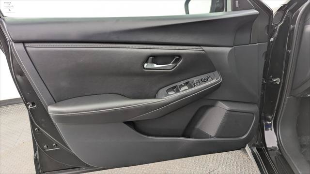 Used 2024 Nissan Sentra SV FWD image 13