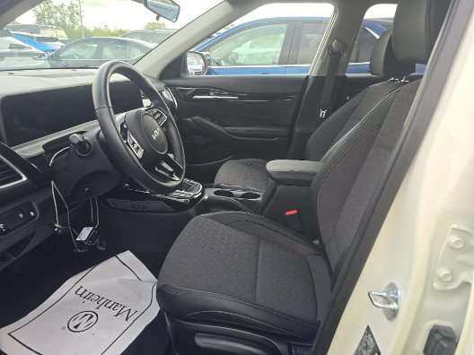Used 2026 Kia Seltos S AWD/4WD image 3
