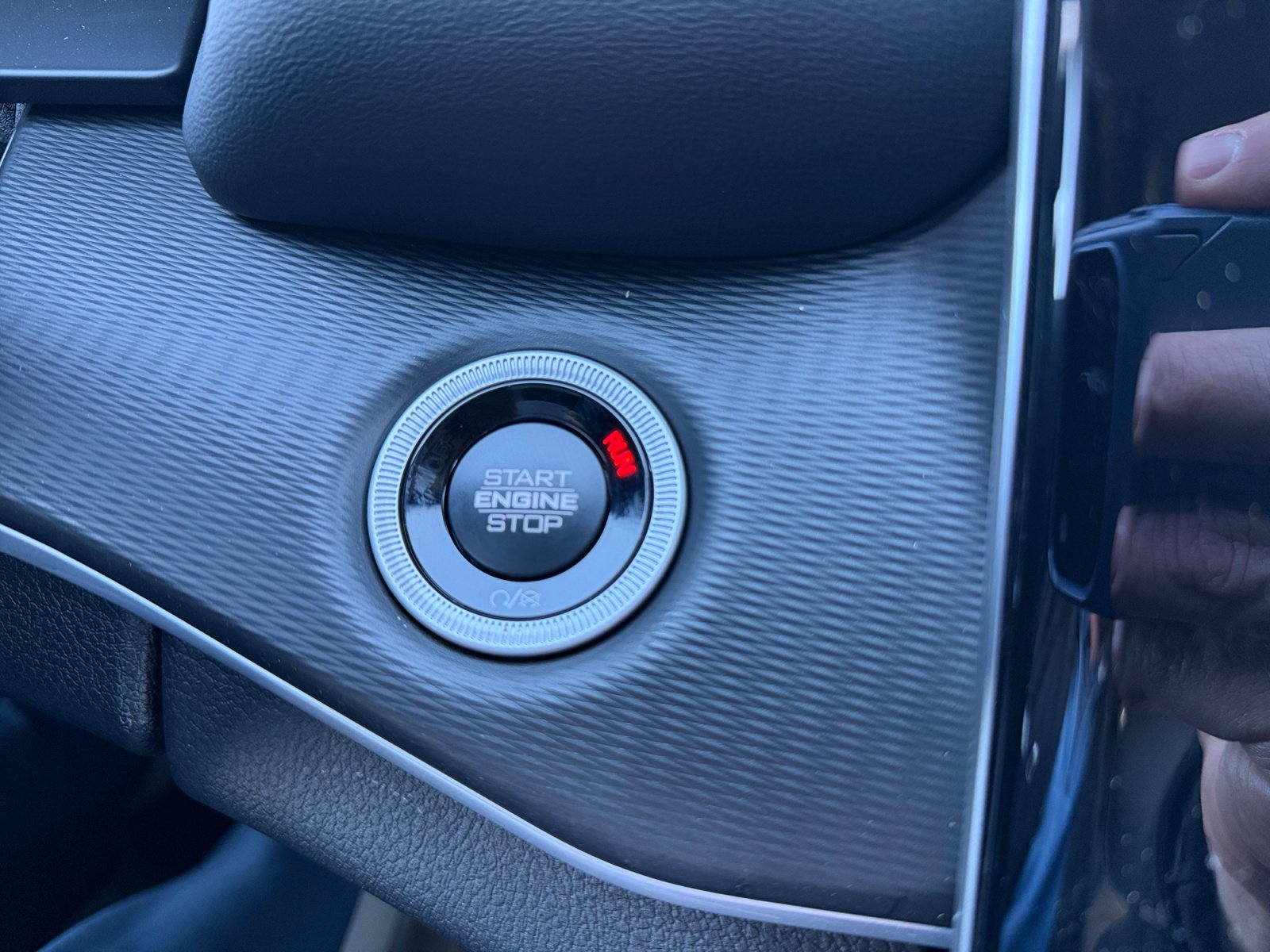 New 2025 Jeep Grand Cherokee L Altitude AWD/4WD image 31