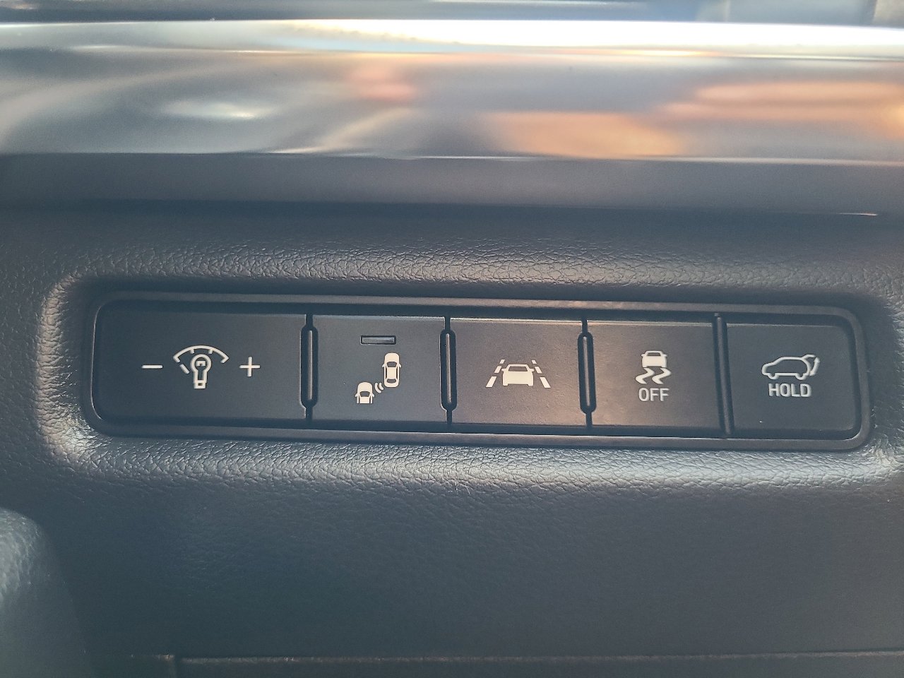 Used 2022 Kia Telluride EX w/ EX Premium Package image 17