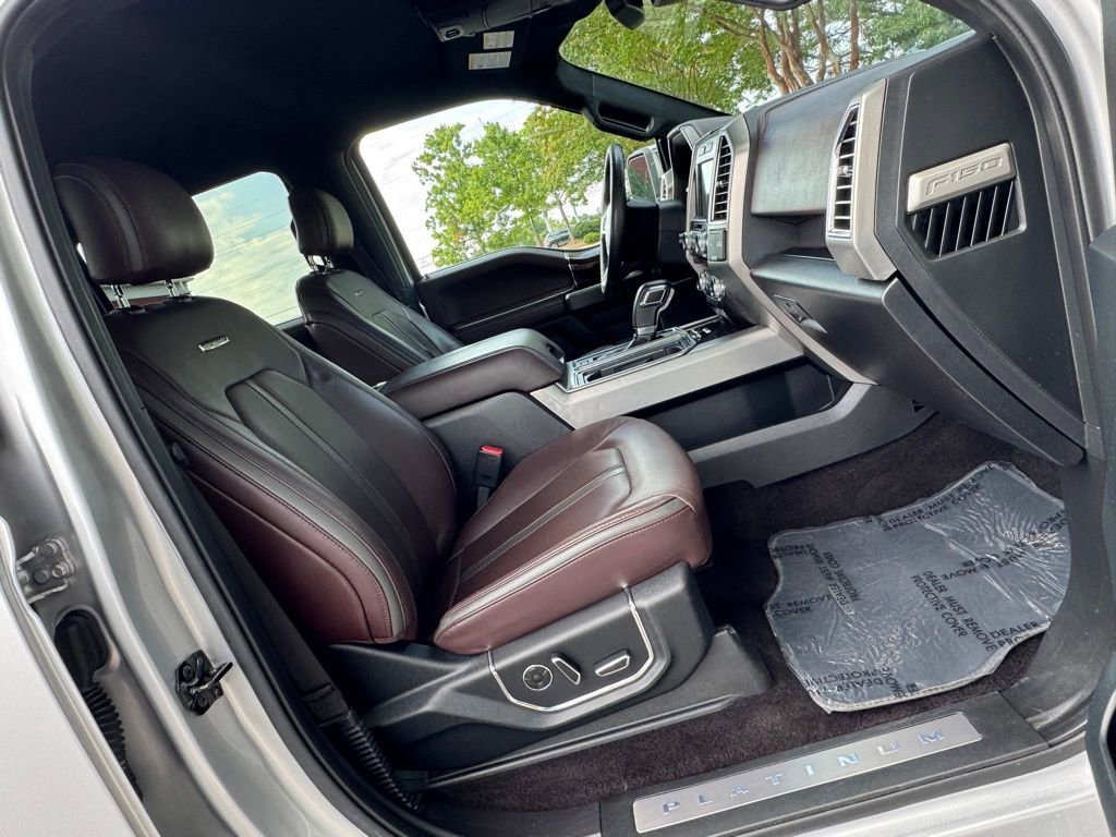 Used 2016 Ford F150 Platinum w/ Equipment Group 701A Luxury RWD image 17