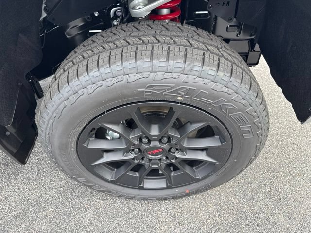 New 2026 Toyota Tundra Platinum w/ TRD Off-Road Package AWD/4WD image 2