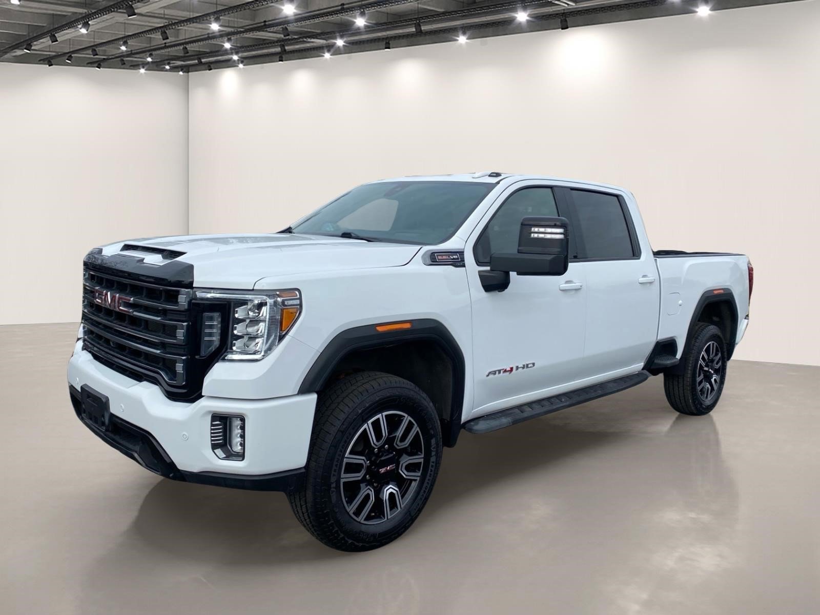 Used 2022 GMC Sierra 2500 AT4 w/ AT4 Premium Plus Package image 3
