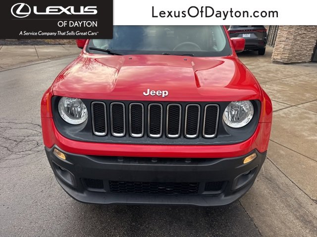 Used 2017 Jeep Renegade Latitude w/ Cold Weather Group image 8