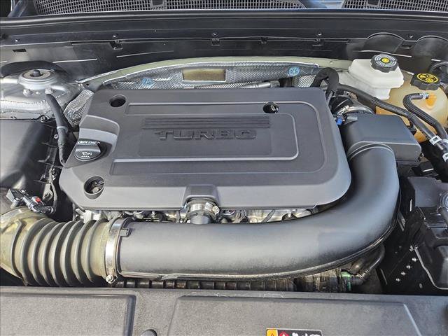 Used 2023 Buick Envision Essence w/ Sport Touring Package FWD image 23