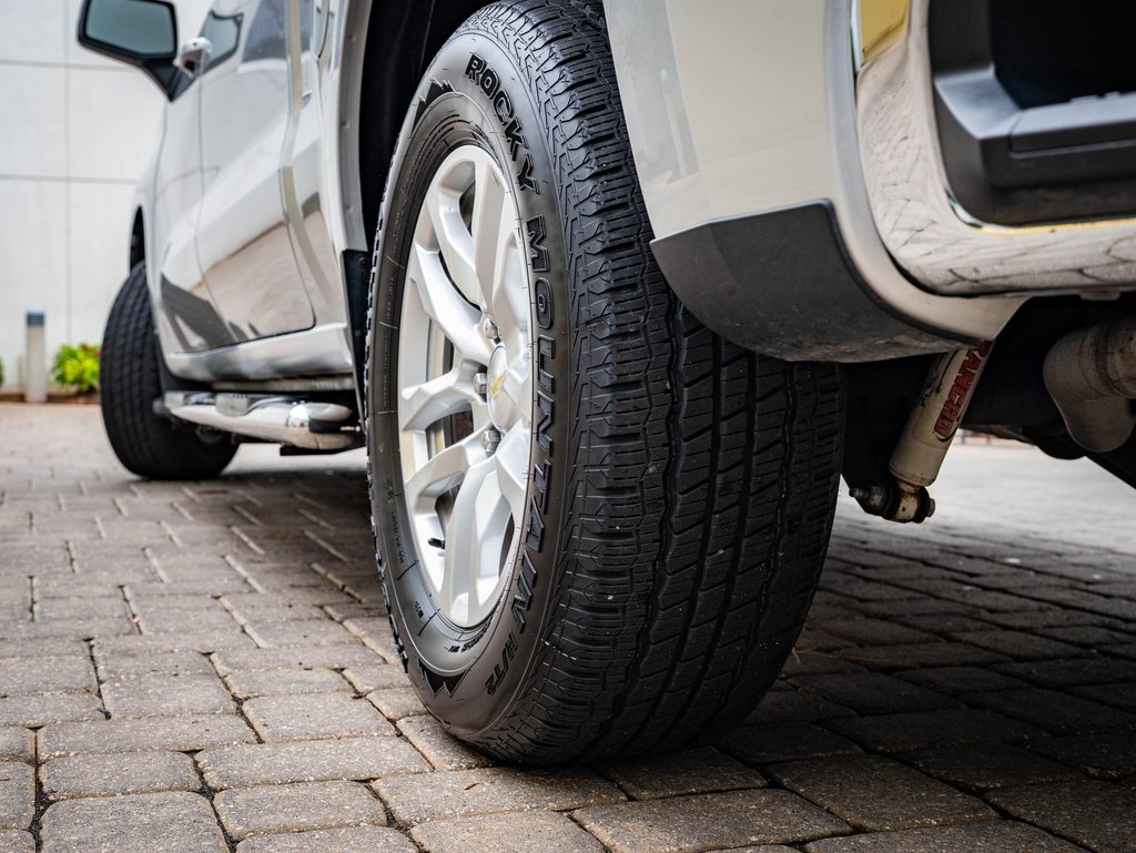 Used 2021 Chevrolet Silverado 1500 LT w/ Z71 Off-Road Package image 45