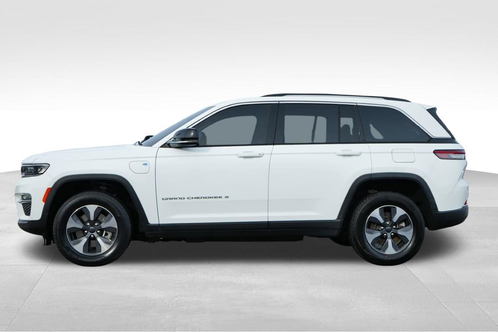 Used 2022 Jeep Grand Cherokee Limited 4xe image 4
